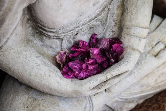Buddha-Flowers-chris-ensey-unsplash